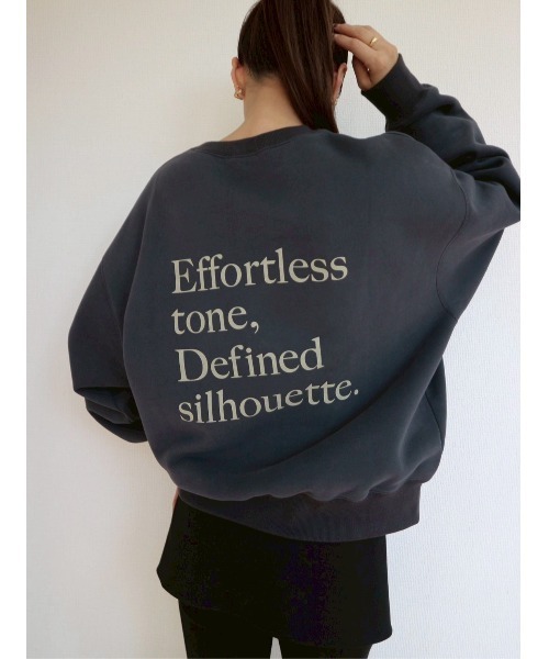 TRUNC(トランクエイティーエイト)の「Oversized Back LOGO Sweat / オーバーサイズバックロゴスウェット(スウェット・レディース・チャコールグレー/グレー・FREE)」の9枚目の写真