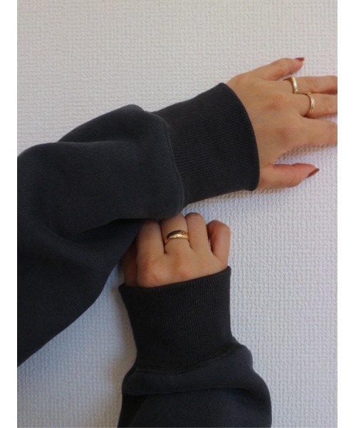 TRUNC(トランクエイティーエイト)の「Oversized Back LOGO Sweat / オーバーサイズバックロゴスウェット(スウェット・レディース・チャコールグレー/グレー・FREE)」の10枚目の写真