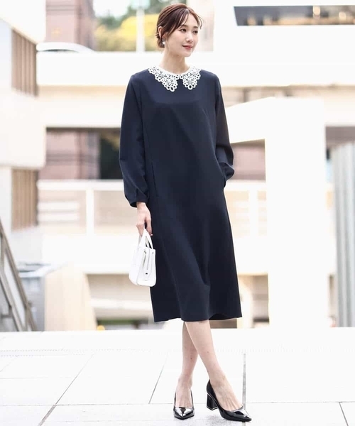 MK MICHEL KLEIN（エムケーミッシェルクラン）の「レース衿付きサックワンピース/防シワ/洗える（ワンピース・レディース・ネイビー・38）」の3枚目の写真