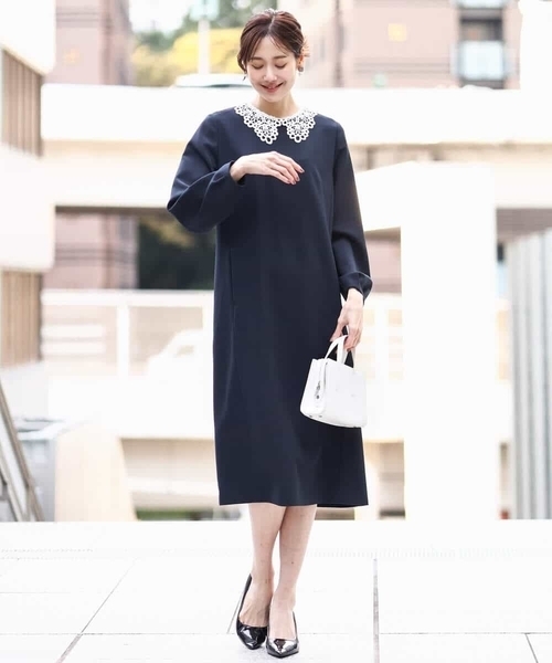 MK MICHEL KLEIN（エムケーミッシェルクラン）の「レース衿付きサックワンピース/防シワ/洗える（ワンピース・レディース・ネイビー・38）」の4枚目の写真