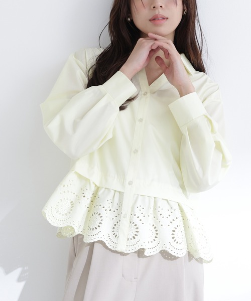 NATURAL BEAUTY BASIC(ナチュラルビューティーベーシック)の「◇エンブロイダリーヘムブラウス(シャツ/ブラウス・レディース・ブルー/オフホワイト/イエロー・FREE)」の3枚目の写真