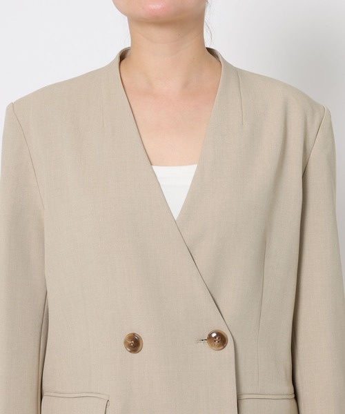 mysty woman(ミスティウーマン)の「ノーカラーWジャケット 643762(テーラードジャケット・レディース・ブラック/ライトベージュ・FREE)」の13枚目の写真