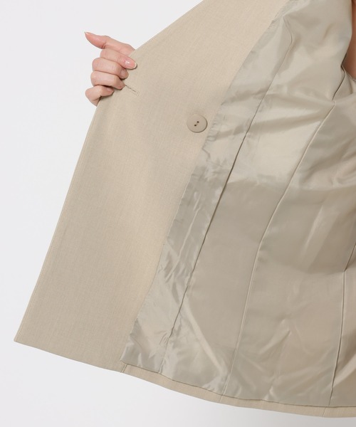 mysty woman(ミスティウーマン)の「ノーカラーWジャケット 643762(テーラードジャケット・レディース・ブラック/ライトベージュ・FREE)」の18枚目の写真