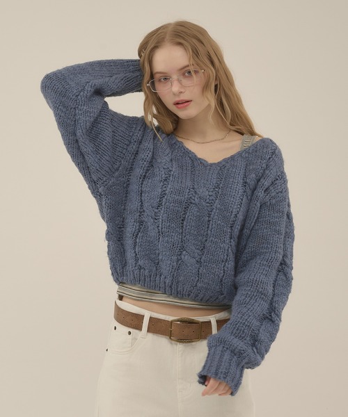 hazyl(ヘイジル)の「cable loose knit / ケーブルルーズニット(ニット/セーター・レディース・アイボリー/ライトインディゴブルー・フリー)」の15枚目の写真