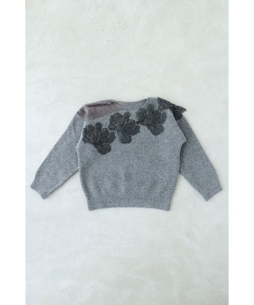 cawaii（カワイイ）の「ぐるりと囲む黒花レースのニットプルオーバートップス（ニット/セーター・レディース・グレー・FREE）」の19枚目の写真