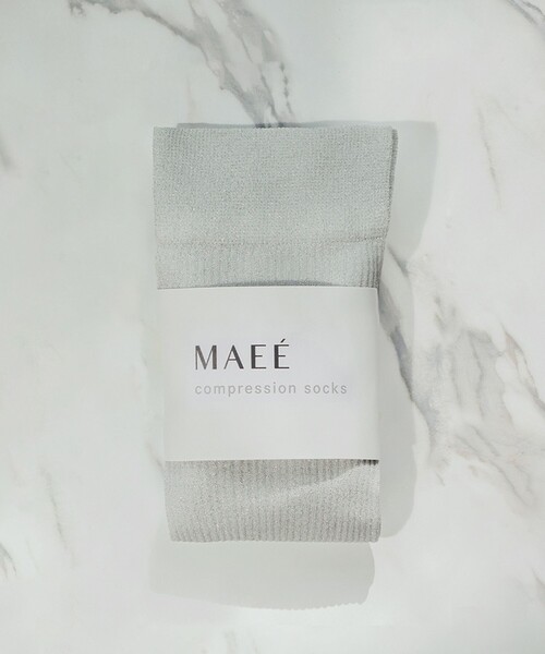 green label relaxing(グリーンレーベルリラクシング)の「<MAEE>コンプレッション ソックス (グリッターリブ) / 着圧ソックス / 靴下(ソックス/靴下・レディース・ゴールド/シルバー・FREE)」の1枚目の写真