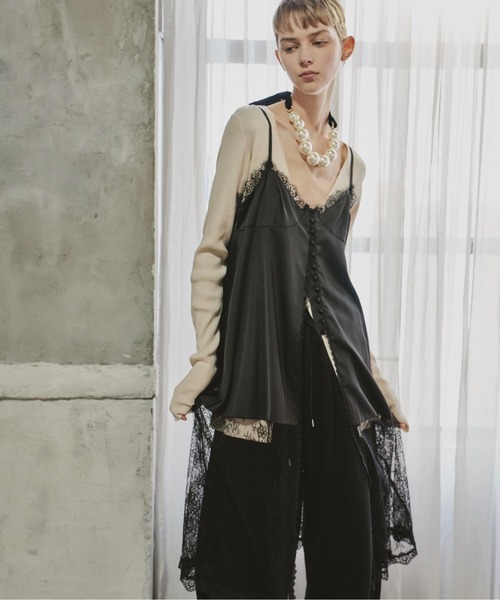 LA BELLE ETUDE(ラベルエチュード)の「ボタンディテールサテンレースキャミチュニック(シャツ/ブラウス・レディース・ホワイト/ブラック・FREE)」の7枚目の写真