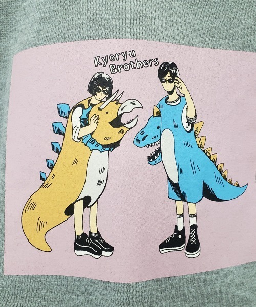 spiritoso(スピリトーゾ)の「怪獣カップルプリントクロップドトップス(スウェット・レディース・ピンク/オリーブ/杢グレー・FREE)」の6枚目の写真