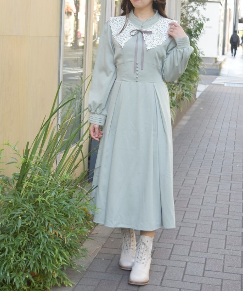 axes femme(アクシーズファム)の「付け襟付ハイウエストワンピース(ワンピース・レディース・クリーム/ブラック/ミント・MEDIUM)」の3枚目の写真