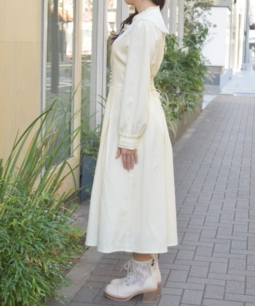 axes femme(アクシーズファム)の「付け襟付ハイウエストワンピース(ワンピース・レディース・クリーム/ブラック/ミント・MEDIUM)」の5枚目の写真