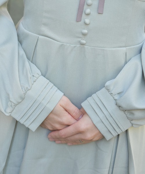 axes femme(アクシーズファム)の「付け襟付ハイウエストワンピース(ワンピース・レディース・クリーム/ブラック/ミント・MEDIUM)」の10枚目の写真