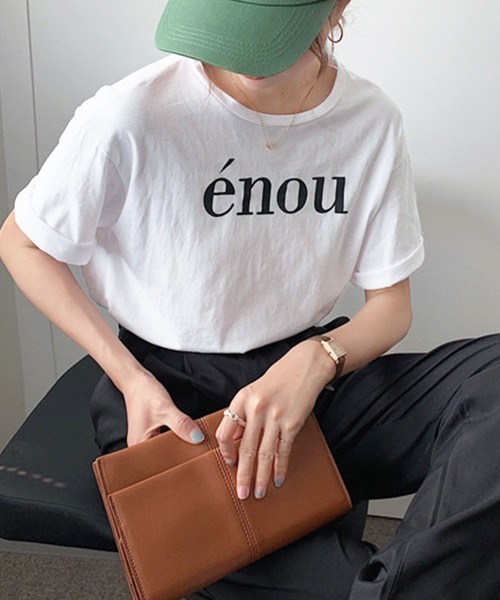 Kuroba（クロバ）の「ロゴプリントTシャツ（Tシャツ/カットソー・レディース・ベージュ/ホワイト・FREE）」の7枚目の写真
