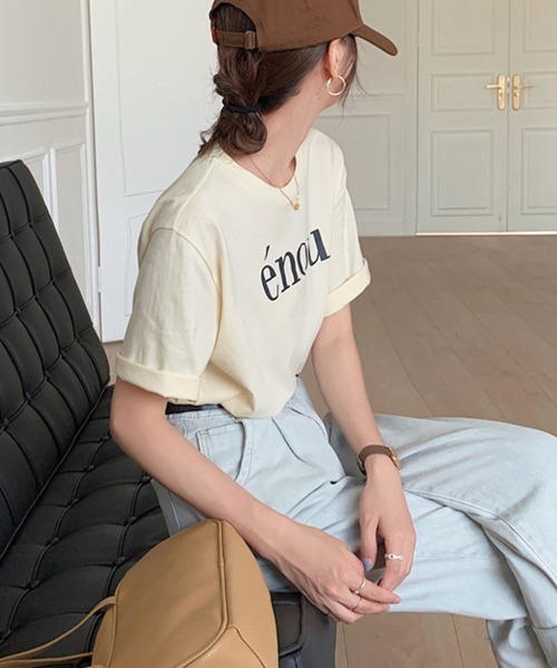 Kuroba（クロバ）の「ロゴプリントTシャツ（Tシャツ/カットソー・レディース・ベージュ/ホワイト・FREE）」の16枚目の写真
