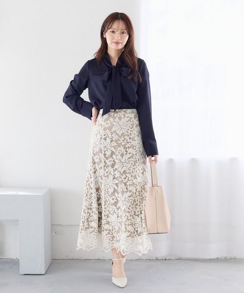 Andemiu（アンデミュウ）の「レースレイヤーマーメイドスカート639328（スカート・レディース・ブラック/アイボリー・SMALL/MEDIUM）」の9枚目の写真