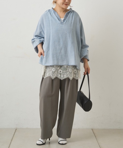 PUAL CE CIN（ピュアルセシン）の「襟元フリルシアーデニムブラウス（シャツ/ブラウス・レディース・インディゴブルー/ブルー・FREE）」の8枚目の写真