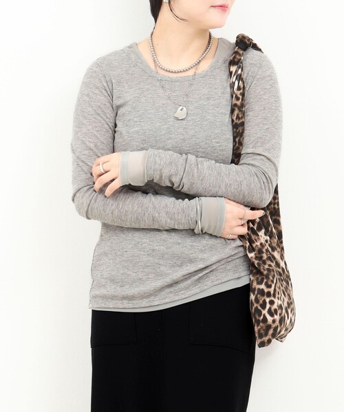 MICO COULIER（ミコクリエ）の「シアーフライス×チュールレイヤードプルオーバー（Tシャツ/カットソー・レディース・ベビーピンク/ライトグレー/キナリ・38）」の2枚目の写真