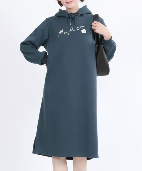 MARY QUANT(マリークワント)の「フードサインロゴ ワンピース(ワンピース・レディース・ブルー/ブラック/アイボリー・M)」の3枚目の写真