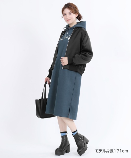 MARY QUANT(マリークワント)の「フードサインロゴ ワンピース(ワンピース・レディース・ブルー/ブラック/アイボリー・M)」の19枚目の写真