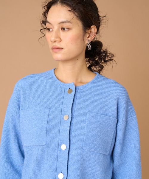 INED（イネド）の「ブークレヤーン クルーネックカーディガン（カーディガン/ボレロ・レディース・サックスブルー/オフホワイト・9号）」の15枚目の写真