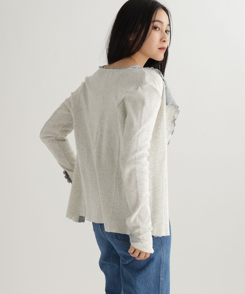 studio CLIP（スタディオクリップ）の「【daily CLIP】カットレイヤードフリフリカーディガン（カーディガン/ボレロ・レディース・チャコール/オフホワイト/レッド・FREE）」の6枚目の写真