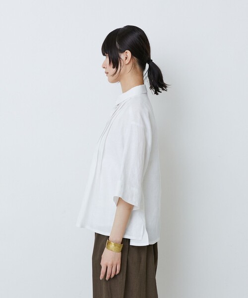 LOISIR(ロワズィール)の「タックディテールブラウス(シャツ/ブラウス・レディース・オフホワイト/ネイビー/チェック・FREE)」の11枚目の写真
