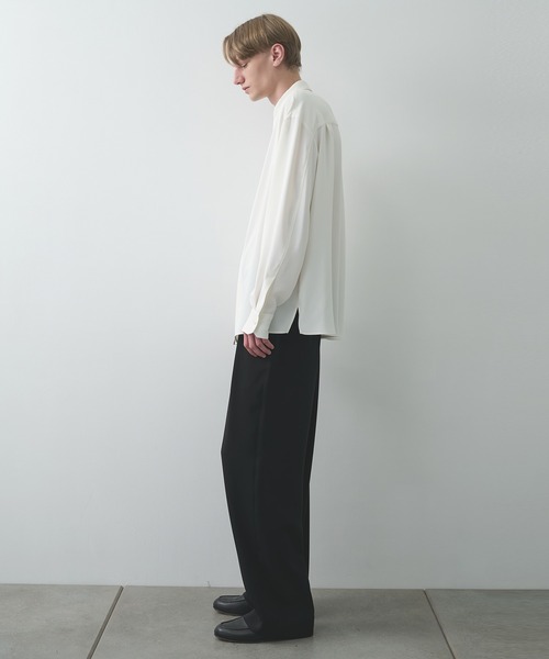 CULLNI(クルニ)の「Double Cloth Chin Tab Long Sleeve Shirt(シャツ/ブラウス・メンズ・ブラック/ホワイト/グレー・1/2)」の5枚目の写真