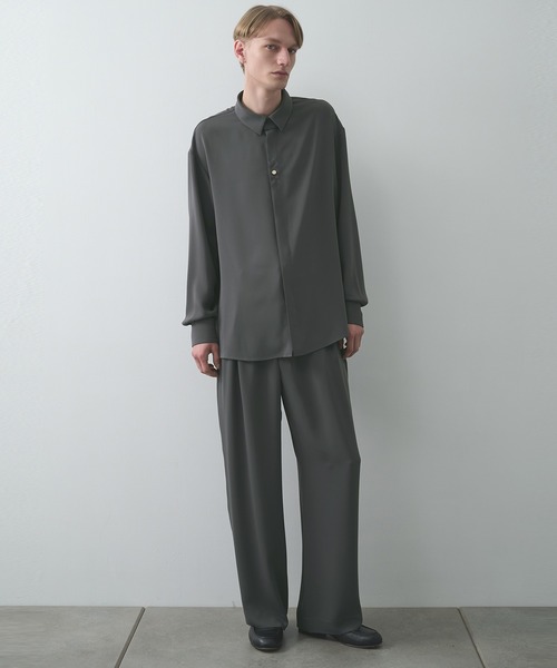 CULLNI(クルニ)の「Double Cloth Chin Tab Long Sleeve Shirt(シャツ/ブラウス・メンズ・ブラック/ホワイト/グレー・1/2)」の10枚目の写真