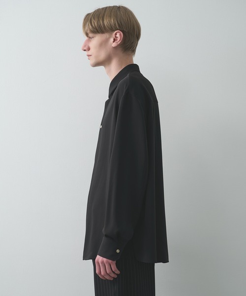 CULLNI(クルニ)の「Double Cloth Chin Tab Long Sleeve Shirt(シャツ/ブラウス・メンズ・ブラック/ホワイト/グレー・1/2)」の17枚目の写真