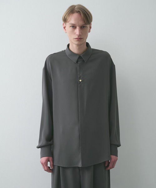 CULLNI(クルニ)の「Double Cloth Chin Tab Long Sleeve Shirt(シャツ/ブラウス・メンズ・ブラック/ホワイト/グレー・1/2)」の19枚目の写真