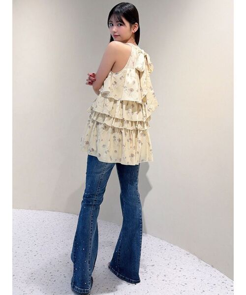 RESEXXY（リゼクシー）の「【memorif.】フラワーアメスリラッフルチュニック【セットアップ着用可能】（その他トップス・レディース・イエロー/ホワイト・FREE）」の17枚目の写真