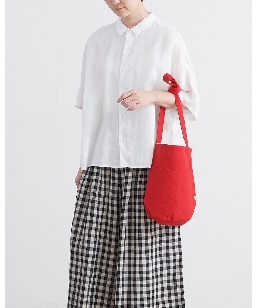 pouto(ポウト)の「【 pouto / ポウト 】 CANVAS BUCKET SHOULDER BAG / キャンバスバケットショルダーバッグ PO-015 DLI(トートバッグ・レディース・レッド/グレー/ナチュラル/ブルー/ブラック・FREE)」の6枚目の写真
