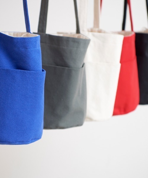 pouto(ポウト)の「【 pouto / ポウト 】 CANVAS BUCKET SHOULDER BAG / キャンバスバケットショルダーバッグ PO-015 DLI(トートバッグ・レディース・レッド/グレー/ナチュラル/ブルー/ブラック・FREE)」の12枚目の写真