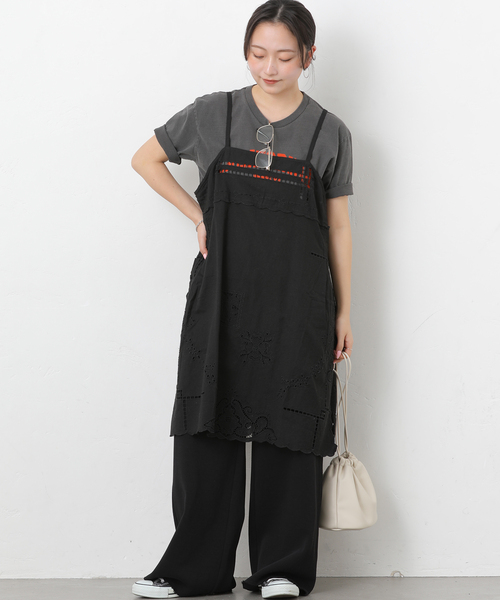 JOURNAL STANDARD relume（ジャーナルスタンダード　レリューム）の「スクエアエンブロイダリーチュニック（チュニック・レディース・ブラック/ホワイト・FREE）」の8枚目の写真