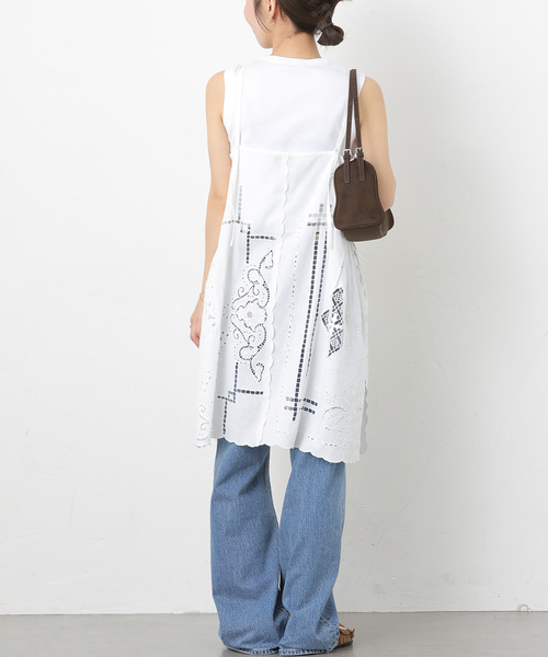 JOURNAL STANDARD relume（ジャーナルスタンダード　レリューム）の「スクエアエンブロイダリーチュニック（チュニック・レディース・ブラック/ホワイト・FREE）」の19枚目の写真