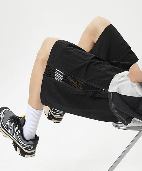 link lot(リンクロット)の「ジップ付きサイドメッシュナイロンショーツパンツ(その他パンツ・メンズ・グレー/ブラック・L/M)」の6枚目の写真