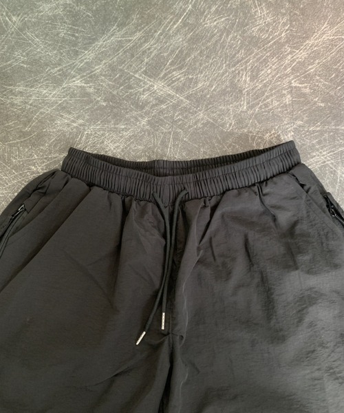 link lot(リンクロット)の「ジップ付きサイドメッシュナイロンショーツパンツ(その他パンツ・メンズ・グレー/ブラック・L/M)」の17枚目の写真