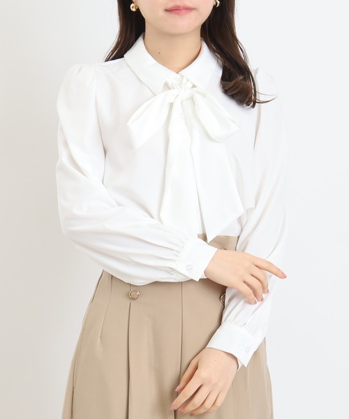 ASTORIA ODIER（アストリアオディール）の「リボンタイシャツブラウス（シャツ/ブラウス・レディース・ミント/ホワイト/ブルー・MEDIUM）」の2枚目の写真