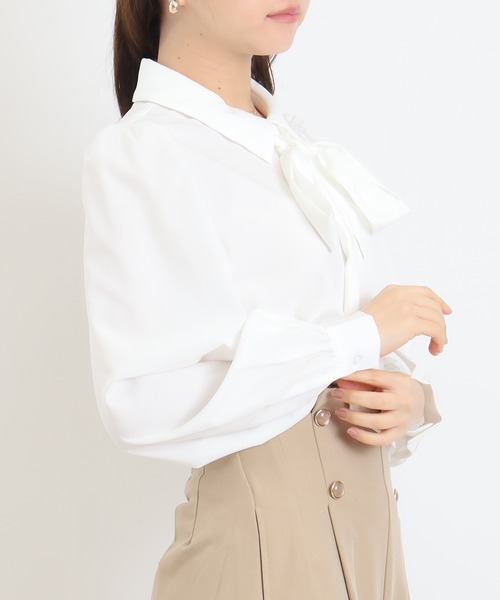 ASTORIA ODIER（アストリアオディール）の「リボンタイシャツブラウス（シャツ/ブラウス・レディース・ミント/ホワイト/ブルー・MEDIUM）」の19枚目の写真