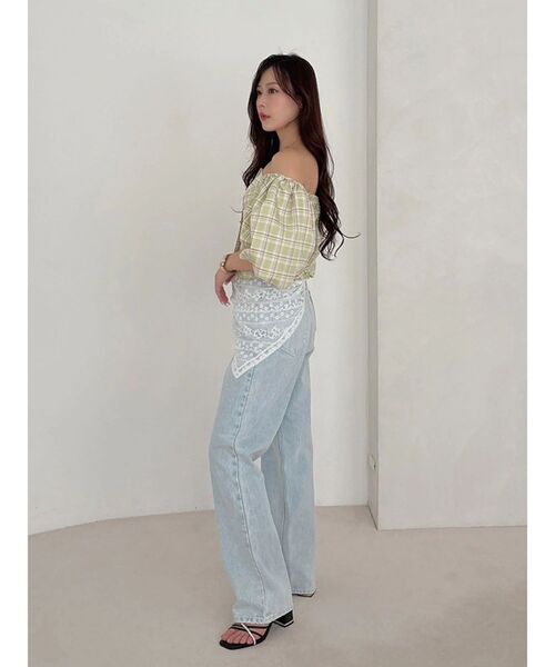 MERCURYDUO（マーキュリーデュオ）の「ストレートデニムパンツ（デニムパンツ・レディース・ライトブルー/ブルー・MEDIUM/SMALL）」の14枚目の写真