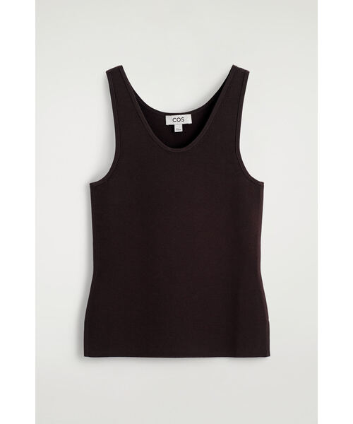COS（コス）の「ニットスクープネック タンクトップ（タンクトップ・レディース・ブラウン・L/M/S/XS）」の6枚目の写真