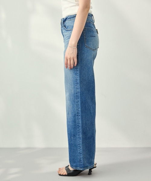 YANUK（ヤヌーク）の「[YANUK/ヤヌーク]GINA(Straight) HBL（デニムパンツ・レディース・ブルー・25/24/23/26）」の2枚目の写真