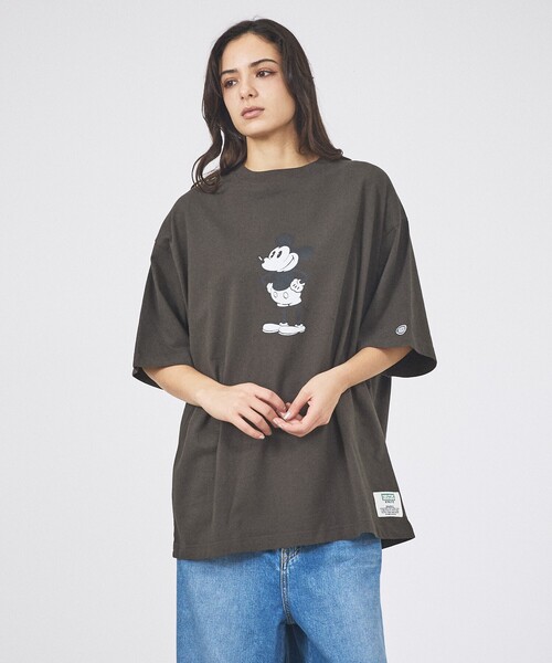 DISCUS(ディスカス)の「【DISCUS ATHLETIC / ディスカス】Disney / ミッキープリント半袖Tシャツ / ユニセックス(Tシャツ/カットソー・メンズ・ブラック系その他2/ホワイト系その他2/ブラック系その他/ホワイト系その他・フリー)」の4枚目の写真