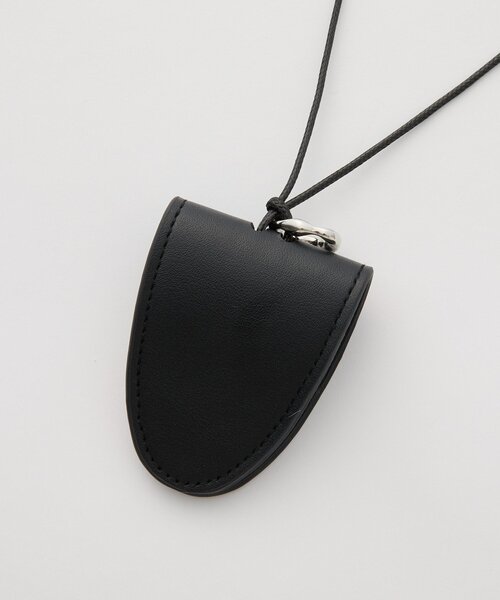 RIVE DROITE（リヴドロワ）の「【利便性抜群】グラスレザーホルダー（ネックレス・レディース・ブラック・FREE）」の10枚目の写真