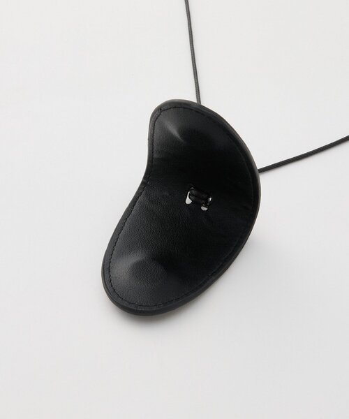 RIVE DROITE（リヴドロワ）の「【利便性抜群】グラスレザーホルダー（ネックレス・レディース・ブラック・FREE）」の12枚目の写真