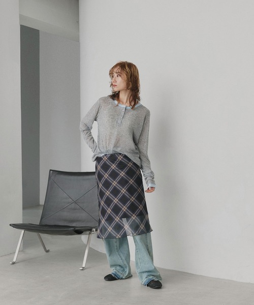 ad thie(アドティエ)の「バイカラー ヘンリー シアートップス(Tシャツ/カットソー・レディース・オートミール/パープル/ライトグリーン/ブラック・FREE)」の17枚目の写真