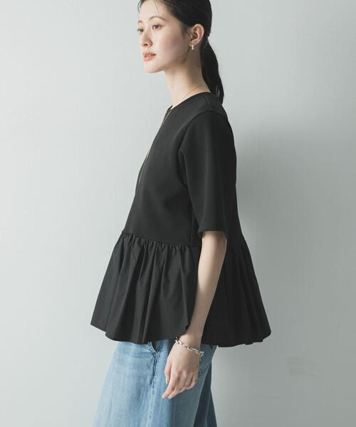 URBAN RESEARCH(アーバンリサーチ)の「ドッキングペプラムカットソー(Tシャツ/カットソー・レディース・グレー系その他/ブラック・FREE)」の4枚目の写真