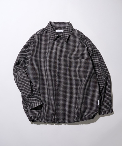 MAISON CLUB（メゾンクラブ）の「【MAISON CLUB】Broad Drawcord Box Shirt / ブロードドローコードボックスシャツ（シャツ/ブラウス・メンズ・サックスブルー/ブラック系1/ホワイト/ネイビー/サックスブルー系1/ブラウン系1/ブラック系その他2/グレイッシュベージュ/ブラック・L/M）」の4枚目の写真
