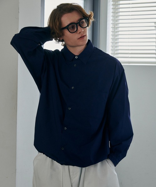 MAISON CLUB（メゾンクラブ）の「【MAISON CLUB】Broad Drawcord Box Shirt / ブロードドローコードボックスシャツ（シャツ/ブラウス・メンズ・サックスブルー/ブラック系1/ホワイト/ネイビー/サックスブルー系1/ブラウン系1/ブラック系その他2/グレイッシュベージュ/ブラック・L/M）」の22枚目の写真