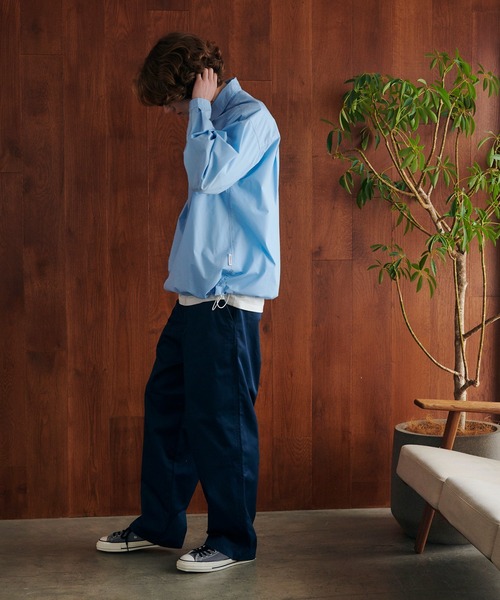 MAISON CLUB（メゾンクラブ）の「【MAISON CLUB】Broad Drawcord Box Shirt / ブロードドローコードボックスシャツ（シャツ/ブラウス・メンズ・サックスブルー/ブラック系1/ホワイト/ネイビー/サックスブルー系1/ブラウン系1/ブラック系その他2/グレイッシュベージュ/ブラック・L/M）」の13枚目の写真