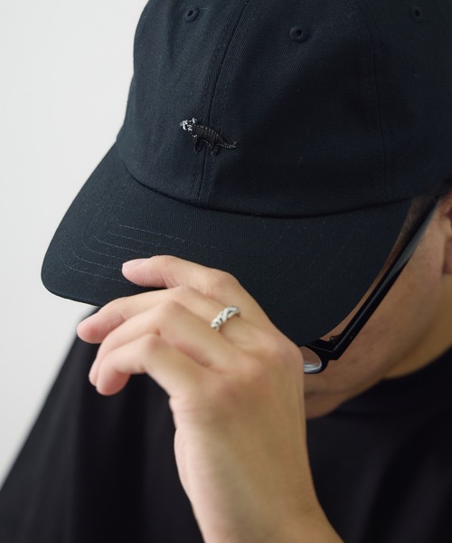 kuros'(クロス)の「【kuros'オリジナル】タスマル刺繍キャップ 男女兼用(キャップ・レディース・ホワイト/ブラック・FREE)」の13枚目の写真